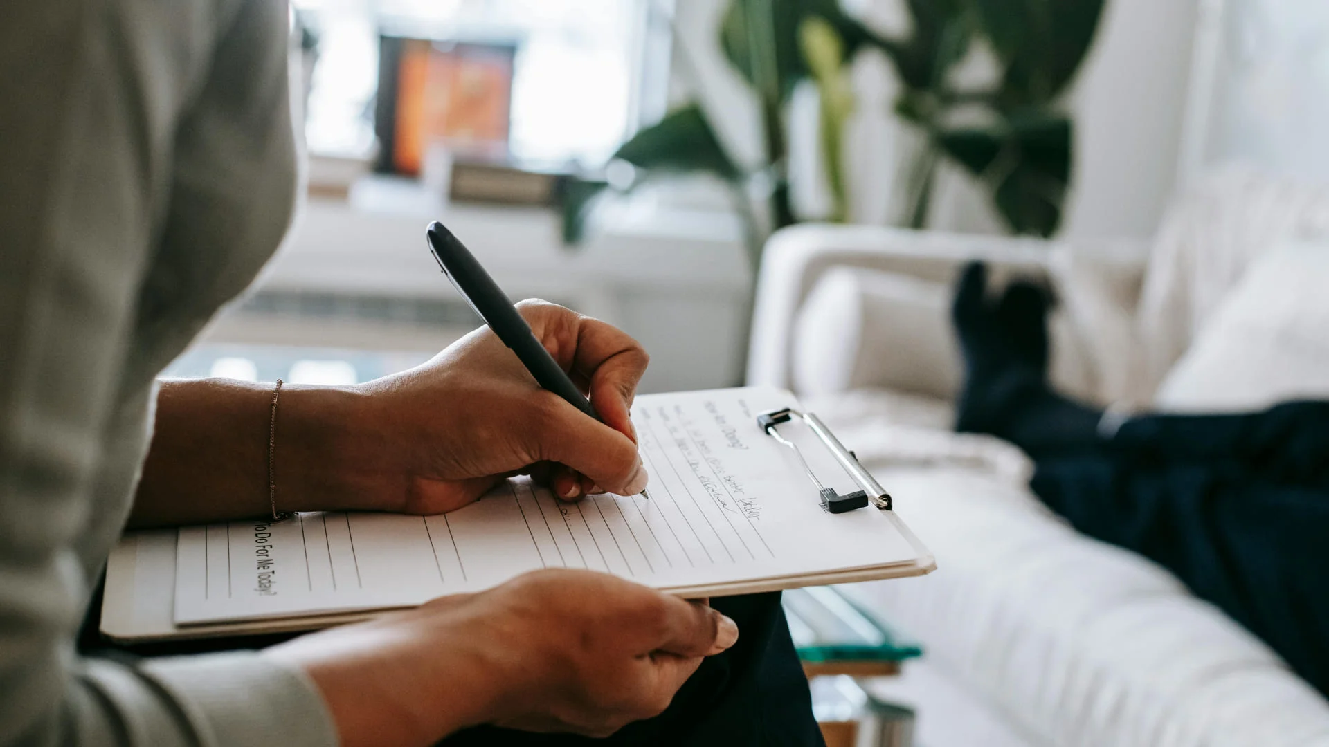 How a CFO Helps You Make Better Decisions — Even Without Big Budgets